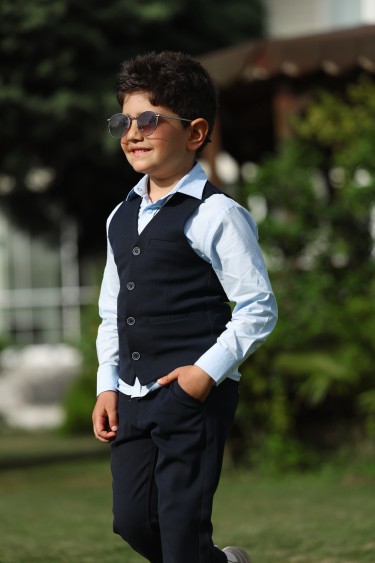 1123-164-176 ЖИЛЕТ ИЗ ТКАНИ ГАБАРДИНА С КАРМАНОМ