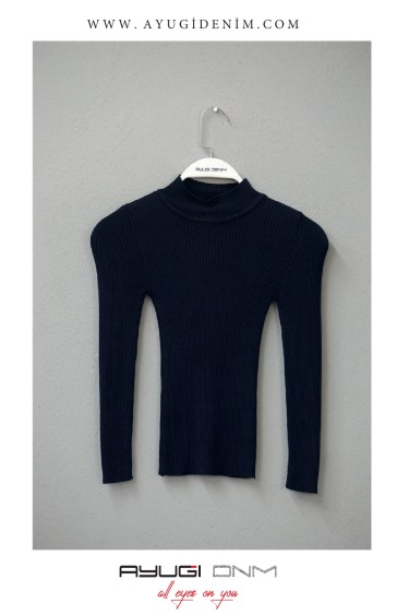 17114-134-182 ТЕМНО-СИНИЙ ВЯЗАНЫЙ СВИТЕР С ПОЛОСАТЫМ УЗОРОМ