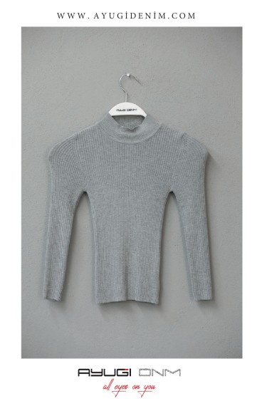 17114-134-182 ТРИКОТАЖНЫЙ СВИТЕР С СЕРЫМ УЗОРОМ