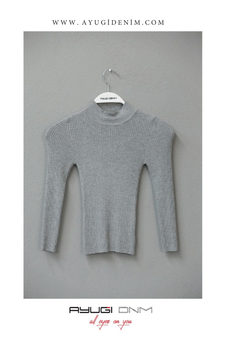 17114-134-182 ТРИКОТАЖНЫЙ СВИТЕР С СЕРЫМ УЗОРОМ