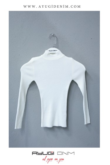 17114-134-182 БЕЖЕВЫЙ ВЯЗАНЫЙ СВИТЕР С ПОЛОСАТЫМ УЗОРОМ