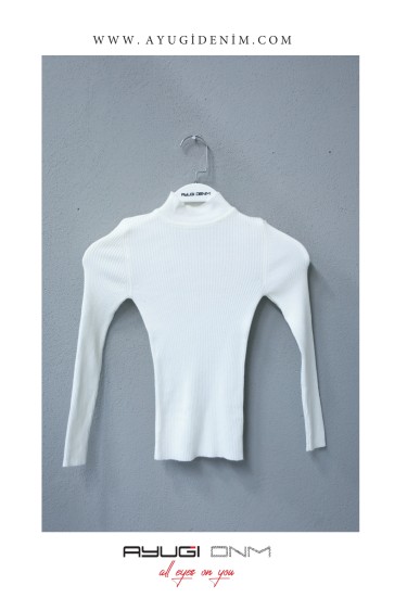 17114-134-182 БЕЖЕВЫЙ ВЯЗАНЫЙ СВИТЕР С ПОЛОСАТЫМ УЗОРОМ