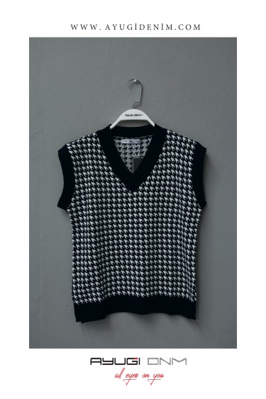 17165-128-164 УЗОРЧАТЫЙ ВЯЗАНЫЙ СВИТЕР-БЕЗРУКАВКА