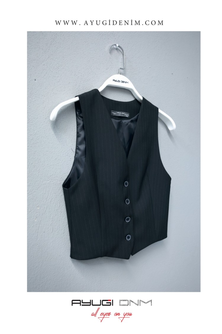 17219-134-164 ЧЕРНЫЙ ЖИЛЕТ В ПОЛОСКУ С V-ОБРАЗНЫМ ВЫРЕЗОМ