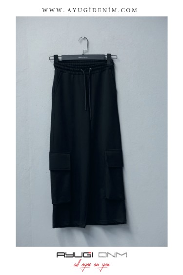 7165-128-164 ЧЕРНЫЕ БРЮКИ С БОКОВЫМ КАРМАНОМ СВЕЧА ПРИЧЕСАННЫЕ БРЮКИ