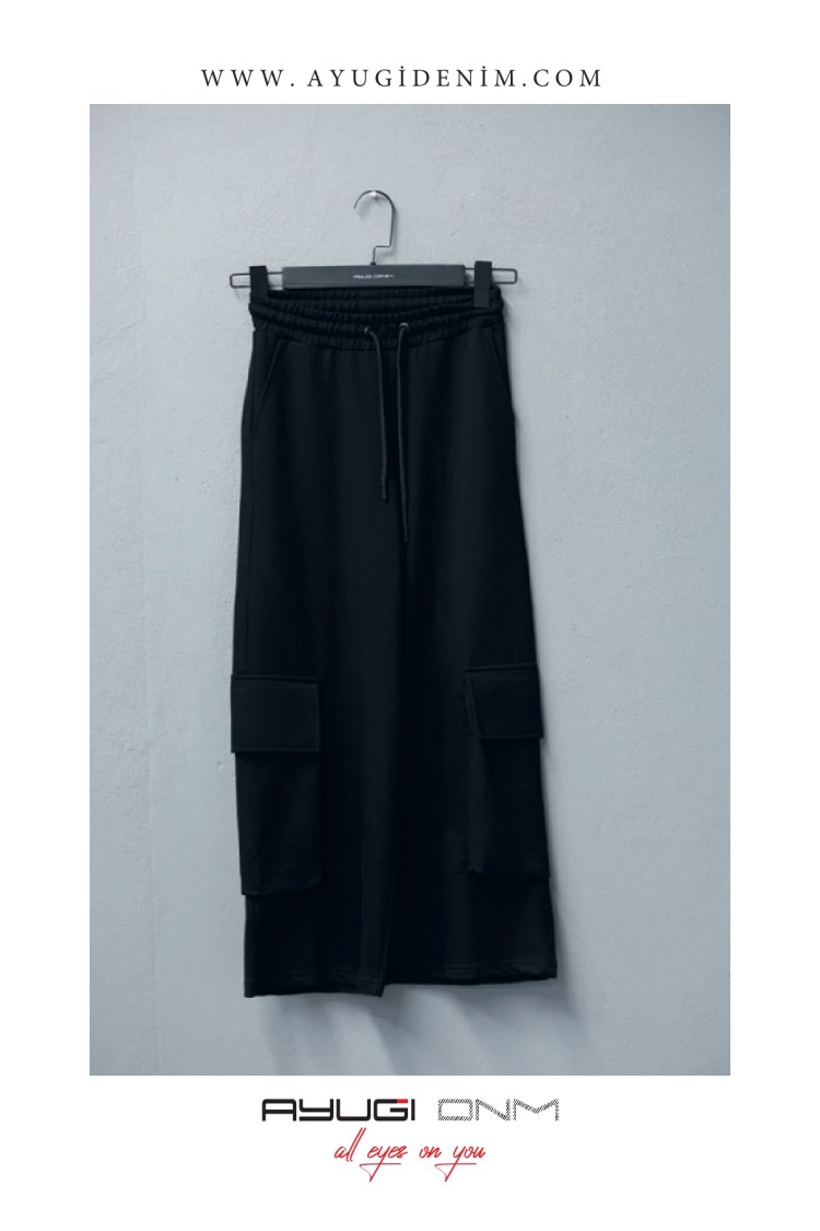 7165-128-164 ЧЕРНЫЕ БРЮКИ С БОКОВЫМ КАРМАНОМ СВЕЧА ПРИЧЕСАННЫЕ БРЮКИ