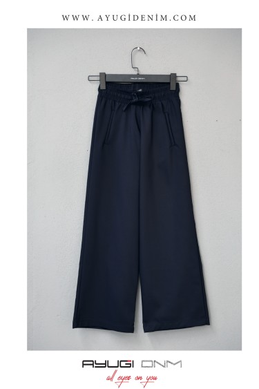 9535-134-164 ТЕМНО-СИНИЕ ДЕВИЧЬИ БРЮКИ ИЗ СПЕЦИАЛЬНОЙ ТКАНИ С ЭЛАСТИЧНЫМ ПОЯСОМ