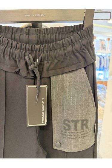 ЧЁРНЫЕ СПОРТИВНЫЕ ШТАНЫ С ДОПОЛНИТЕЛЬНОЙ ТКАНЬЮ НА КАРМАНЕ